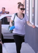 Хилари Дафф, фото 17185. Hilary Duff - goes to her pilates class in LA 27/10/11, foto 17185